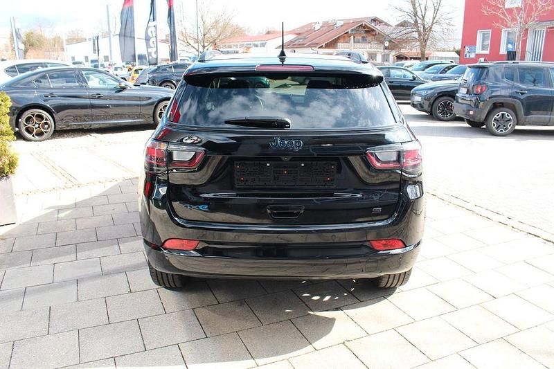Gebraucht Jeep Compass 179 PS (131 kW) 2022 Schwarz SUV
