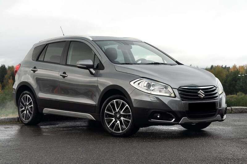Grau Gebraucht 2015 Suzuki SX4 S-Cross Comfort SUV | 6.299 € (Superpreis) - Bild 1/4