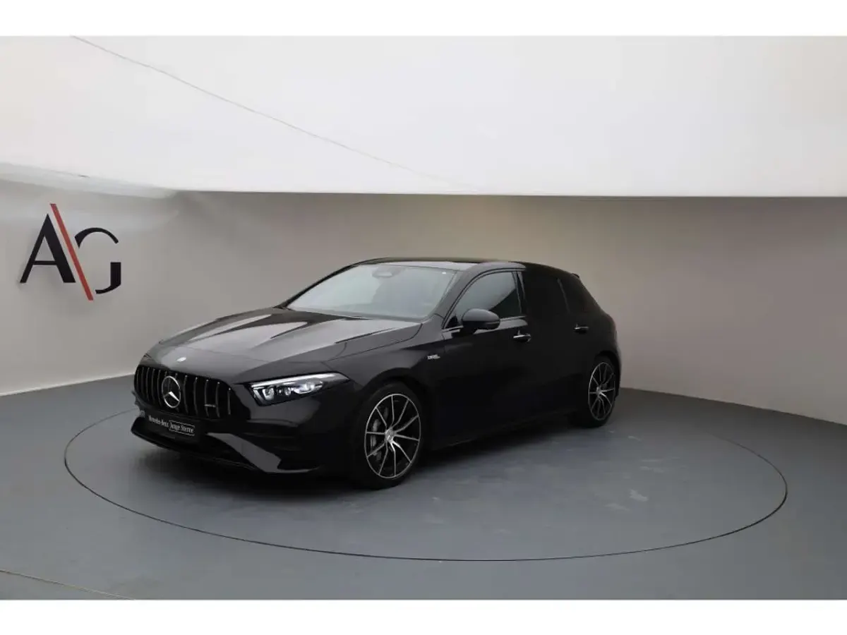 Gebraucht Mercedes A35 AMG AMG 306 PS (225 kW) 2025 Metalliclack kosmosschwarz Limousine