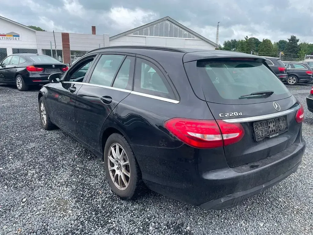 Gebraucht Mercedes C220 170 PS (125 kW) 2017 Schwarz Kombi