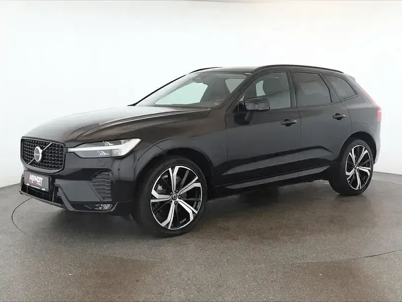 Gebraucht Volvo XC60 Plus 197 PS (144 kW) 2023 Onyx black SUV