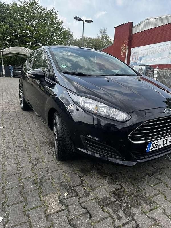 Używany Ford Fiesta Trend 60 KM (44 kW) 2014 Hatchback