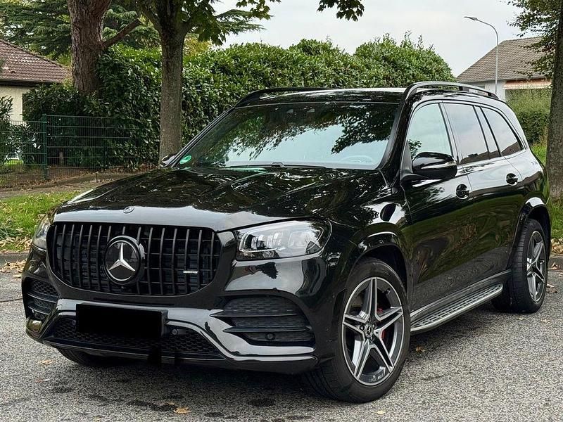 Obsidianschwarz metalliclack Gebraucht 2020 Mercedes GLS350 AMG line SUV | 71.290 € (Teuer) - Bild 1/4