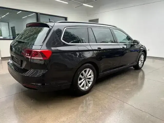 Gebraucht VW Passat Business 150 PS (110 kW) 2021 Deep black Kombi