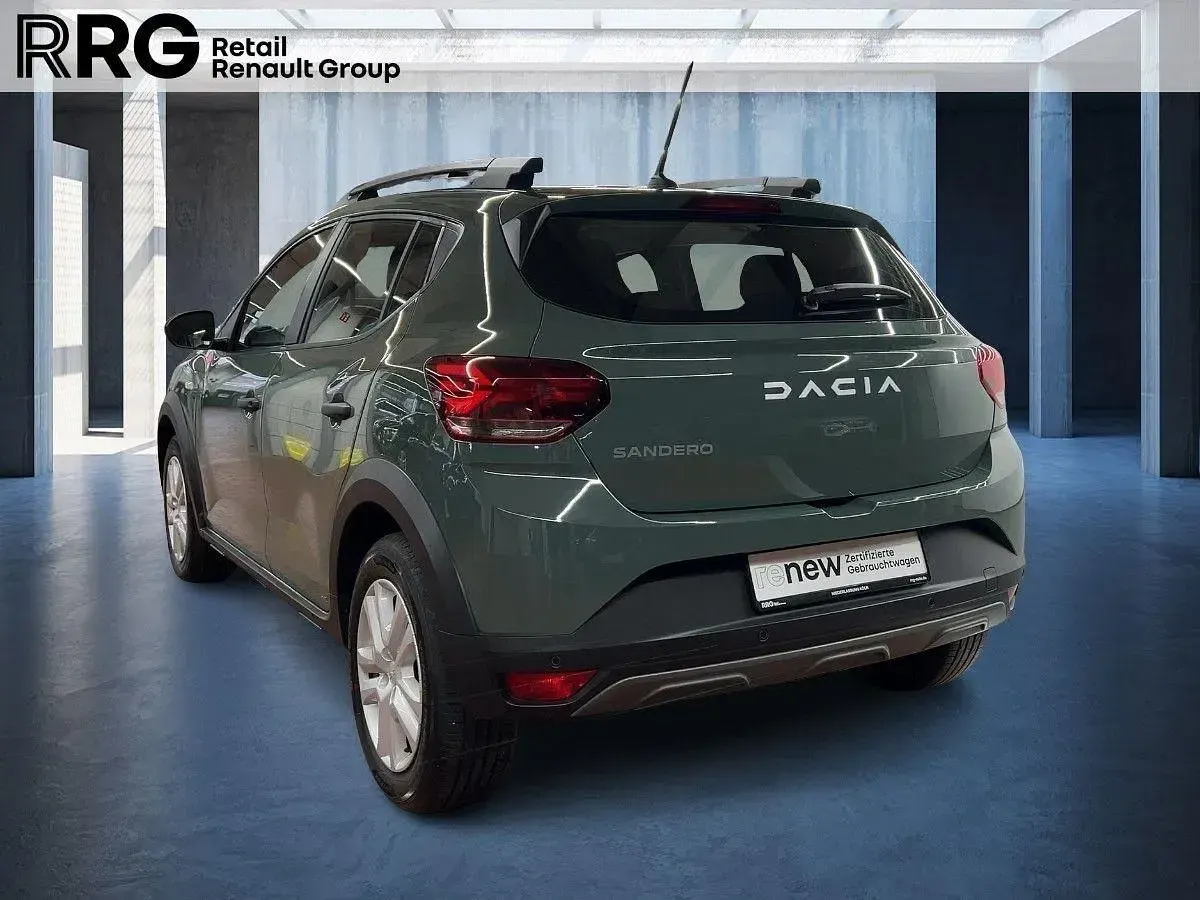 Gebraucht Dacia Sandero Stepway 91 PS (66 kW) 2024 Grün Limousine