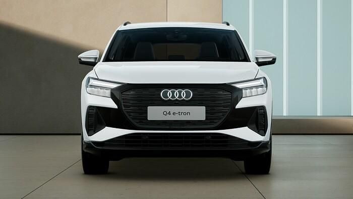 Gebraucht Audi Q4 e-tron Ambiente 210 kW (286 PS) 2025 Gletscherweiss SUV