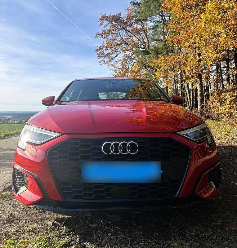 Gebraucht Audi A3 S-Line 150 PS (110 kW) 2022 Rot Limousine