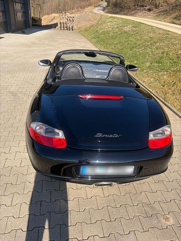 Second-hand Porsche Boxster 228 CP (167 kW) 2004 Negru Cabrio