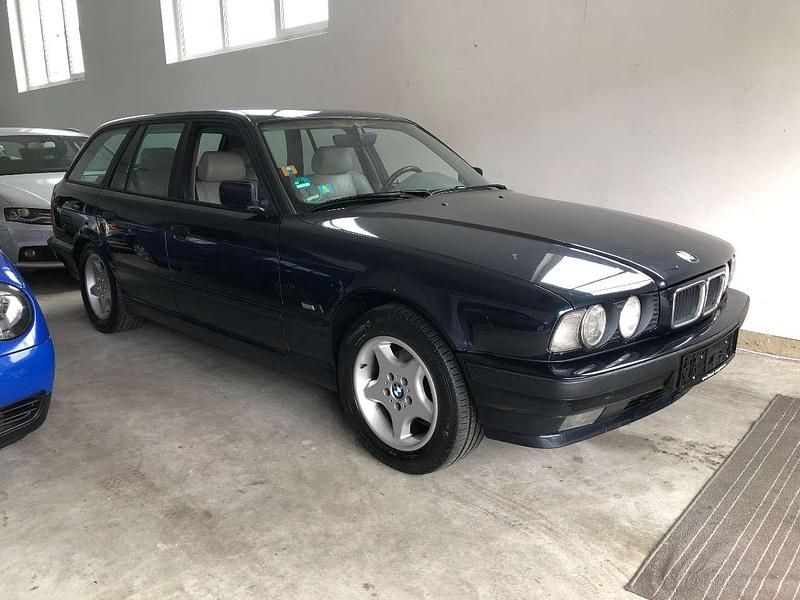 Gebraucht BMW 520 Executive 150 PS (110 kW) 1996 Grau Kombi