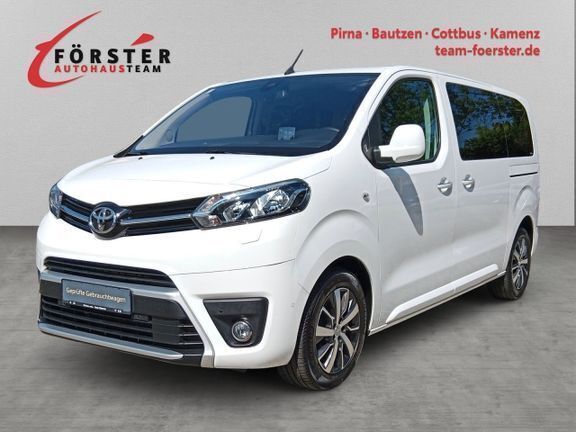Schaumweiß Gebraucht 2021 Toyota Proace Verso Comfort Kombi | 36.890 € (Teuer) - Bild 1/4