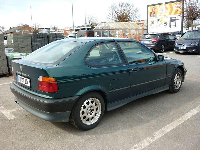Grün Gebraucht 1996 BMW 316 Coupé | 1.600 € (Guter Preis) - Bild 1/4