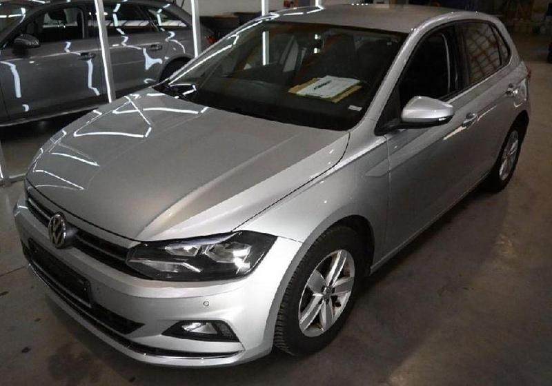 Gebraucht VW Polo Highline 95 PS (69 kW) 2019 Silber Kleinwagen