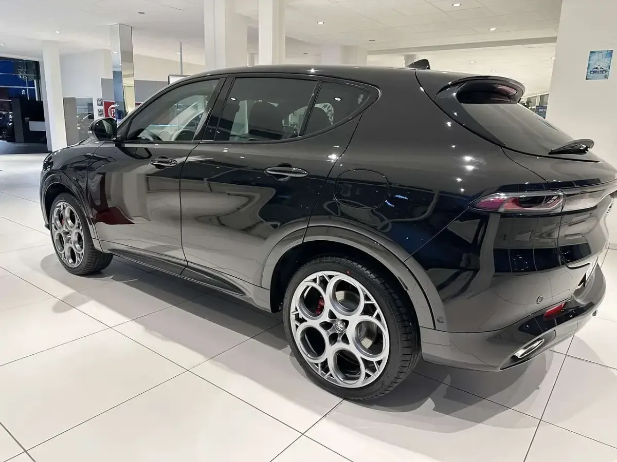 Gebraucht Alfa Romeo Tonale Veloce 280 PS (205 kW) 2023 Schwarz SUV