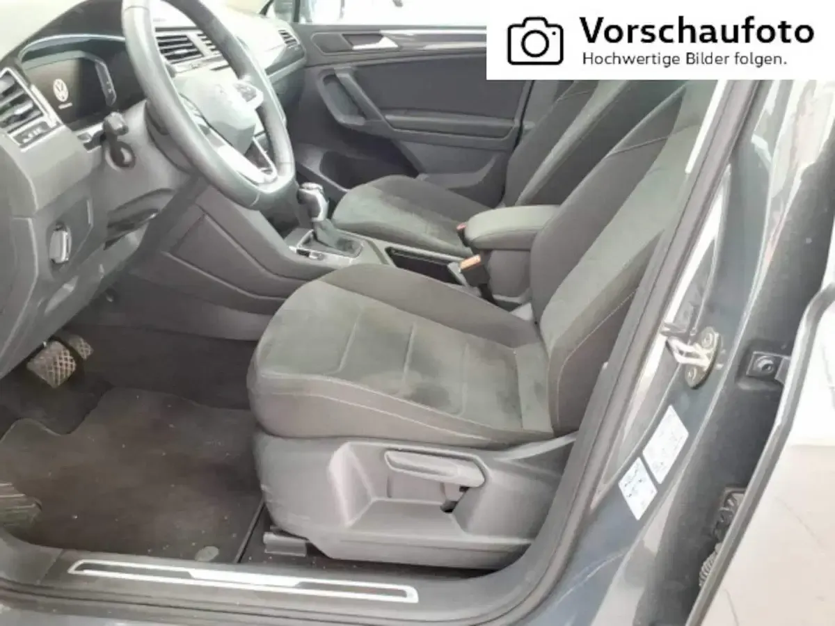 Gebraucht VW Tiguan Elegance 150 PS (110 kW) 2023 Grau SUV