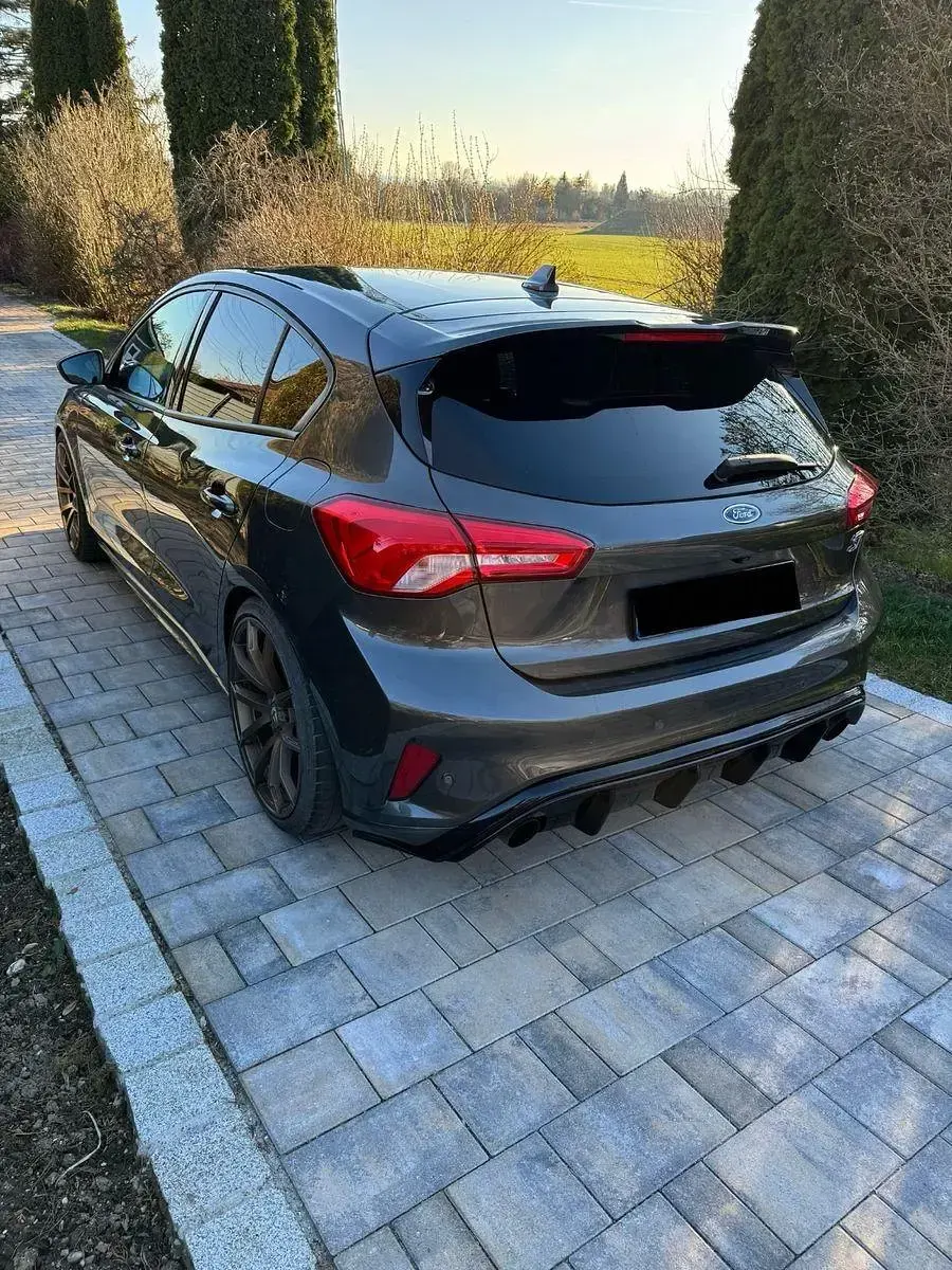 Brugt Ford Focus ST 280 HK (205 kW) 2019 Grå Sedan