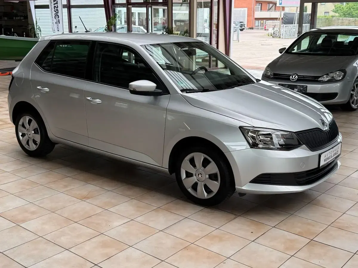 Gebraucht Skoda Fabia Cool Edition 90 PS (66 kW) 2016 Silber Kleinwagen