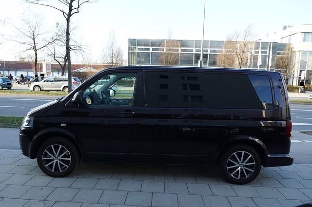 Gebraucht VW T5 Edition 180 PS (132 kW) 2015 Schwarz metallic Van