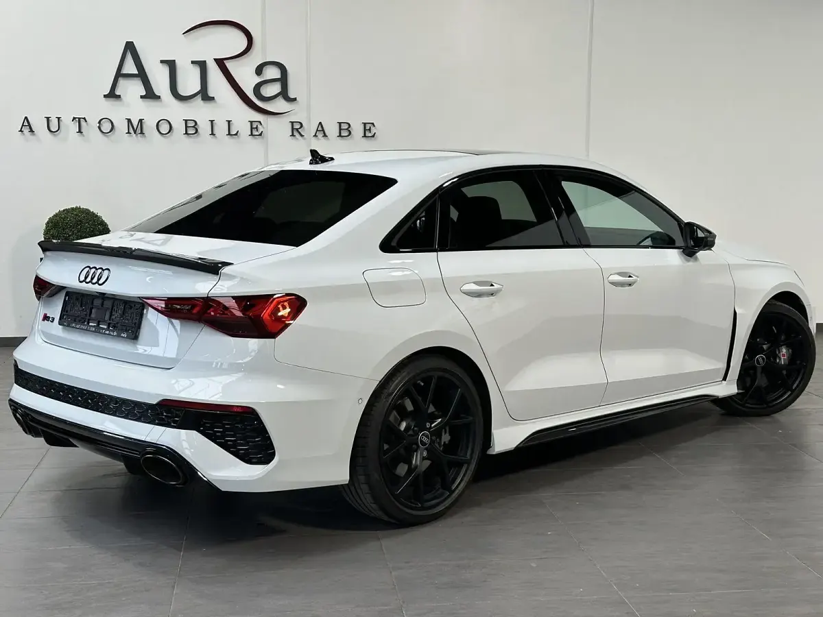 Gebraucht Audi RS3 Ambiente 400 PS (294 kW) 2023 Weiß Limousine