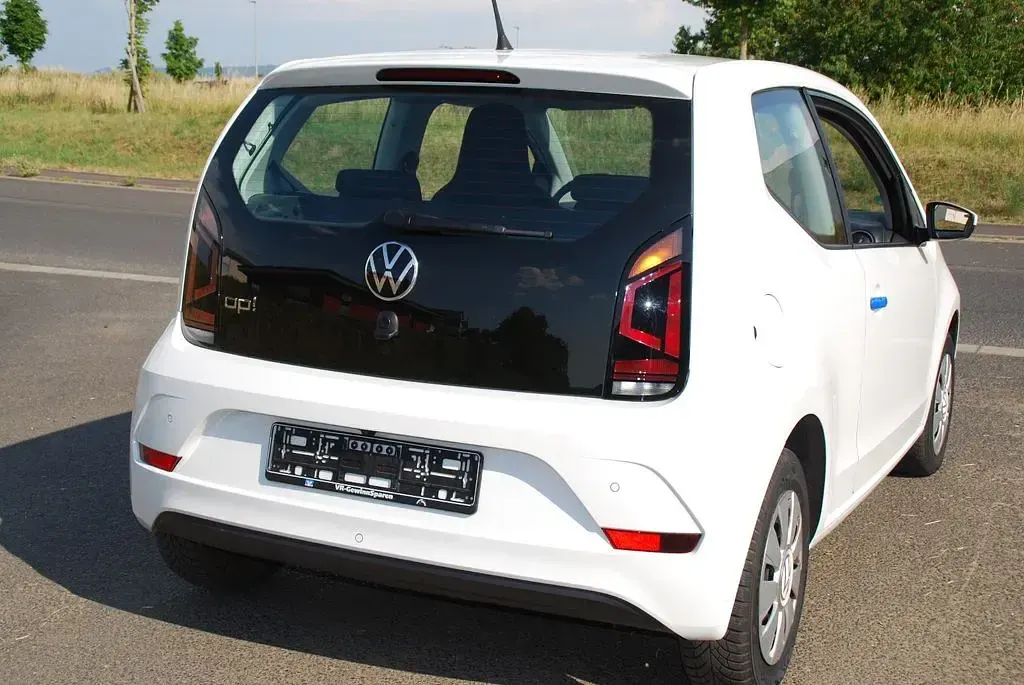 Gebraucht VW up! Basis 65 PS (47 kW) 2022 Weiß Kleinwagen