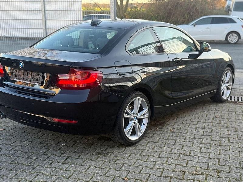 Gebraucht BMW 218 Comfort Edition 143 PS (105 kW) 2014 Schwarz Coupé