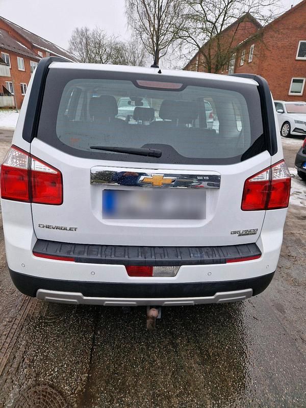 Gebraucht Chevrolet Orlando 163 PS (119 kW) 2012 Weiß Van / Kleinbus