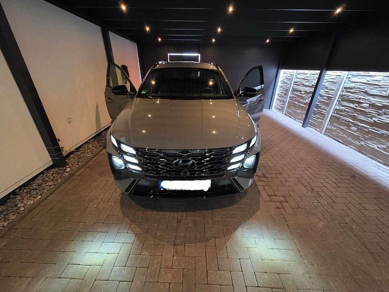 Grau Gebraucht 2024 Hyundai Tucson N Line SUV | 39.900 € (Teuer) - Bild 1/4