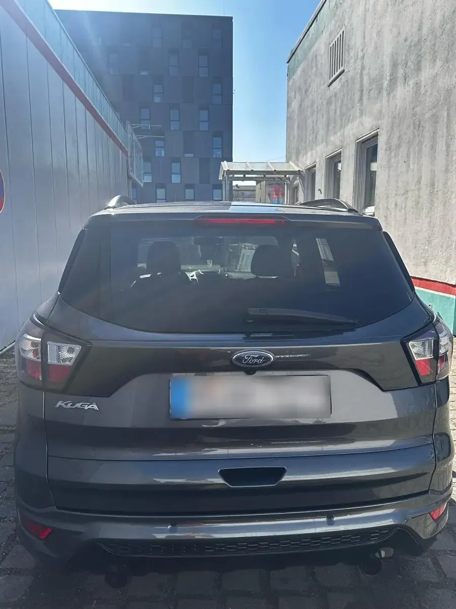 Gebraucht Ford Kuga ST-Line 184 PS (135 kW) 2017 Grau SUV
