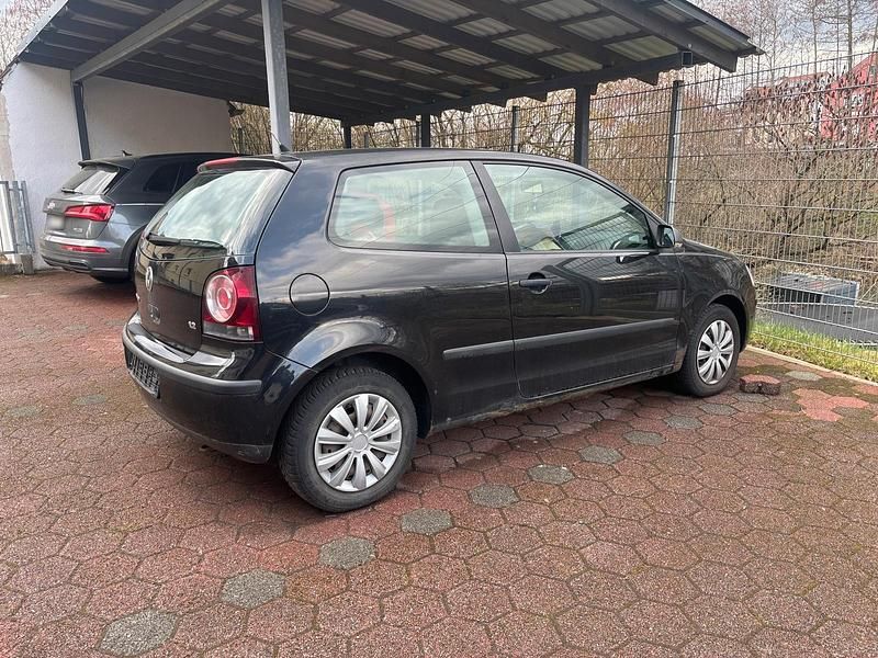 Gebraucht VW Polo 64 PS (47 kW) 2006 Schwarz Kleinwagen