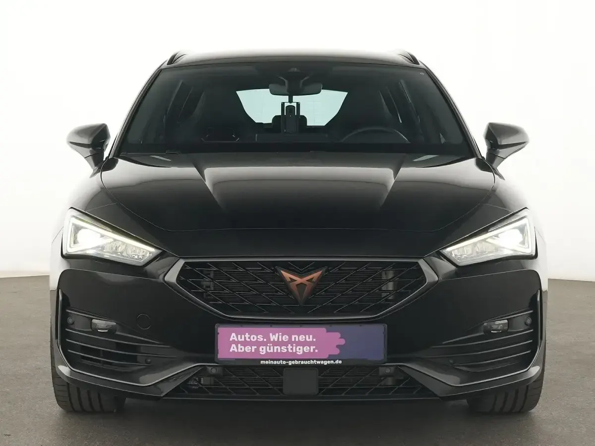 Gebraucht Cupra Leon VZ 300 PS (220 kW) 2024 Mitternachtsschwarz Limousine