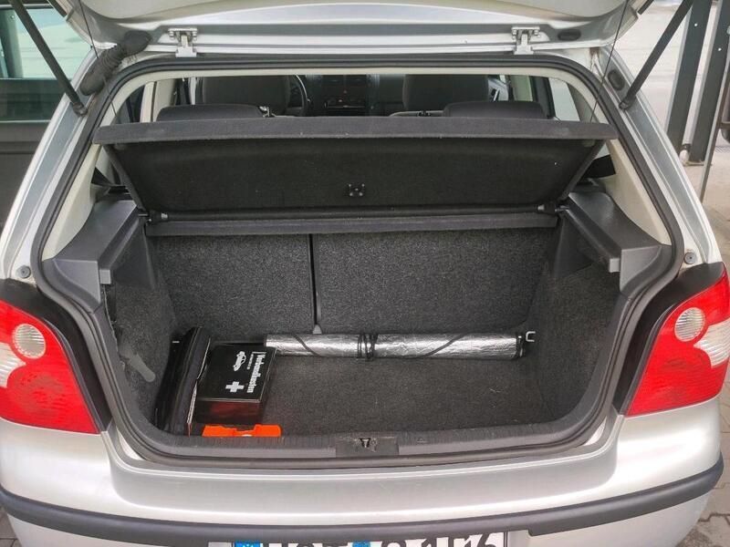 Silber Gebraucht 2004 VW Polo Kleinwagen | 950 € (Guter Preis) - Bild 1/4