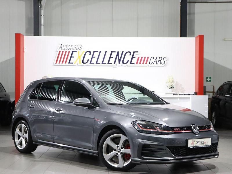 Grau Gebraucht 2019 VW Golf VII GTI Limousine | 20.997 € (Fairer Preis) - Bild 1/4