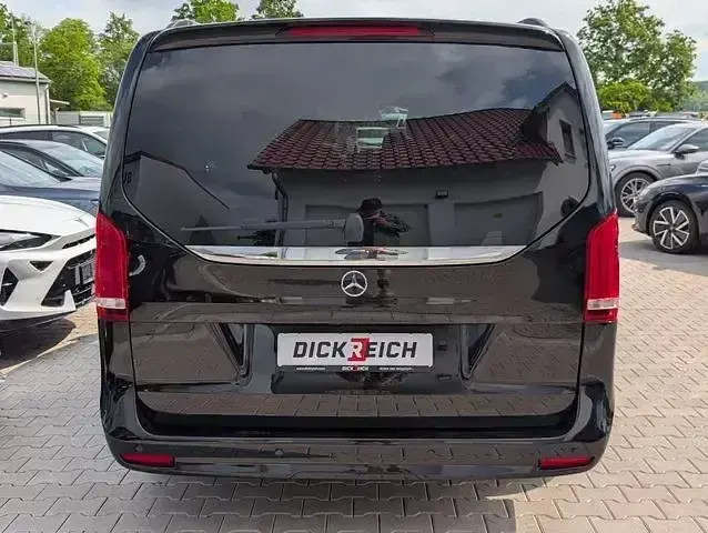 Gebraucht Mercedes V250 AMG 190 PS (139 kW) 2023 Schwarz Van / Kleinbus