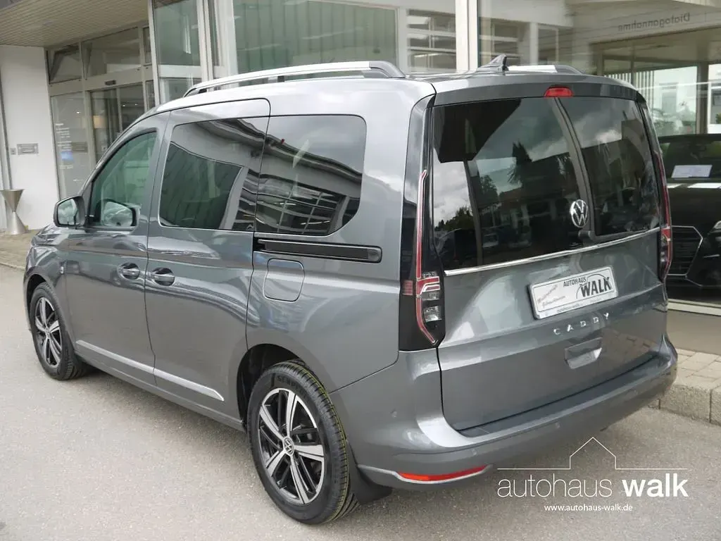 Gebraucht VW Caddy Style 122 PS (89 kW) 2023 Grau Van / Kleinbus