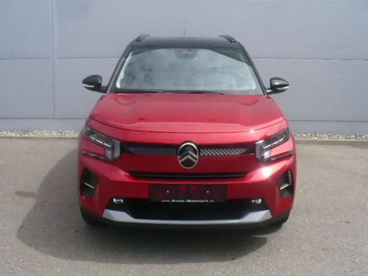 Neu Citroën C3 PureTech 101 PS (74 kW) 2026 Elixierrot met./dach schwarz SUV