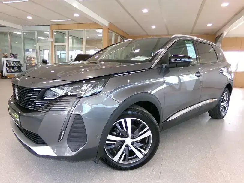 Gebraucht Peugeot 5008 Allure 131 PS (96 kW) 2024 Grau SUV