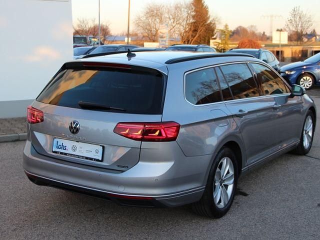 Gebraucht VW Passat Business 200 PS (147 kW) 2022 Pyritsilber metallic Kombi