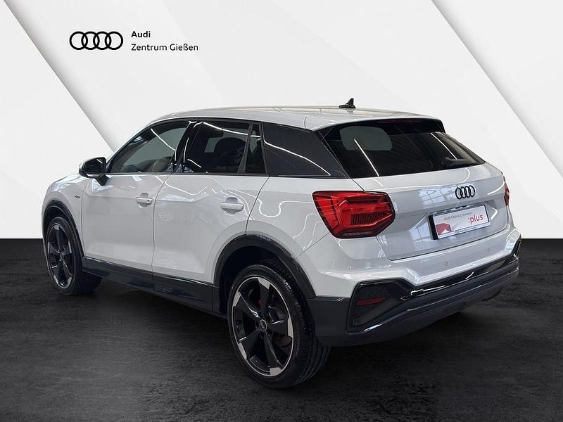 Gebraucht Audi Q2 S-Line 150 PS (110 kW) 2024 Suzukagrau, metallic SUV
