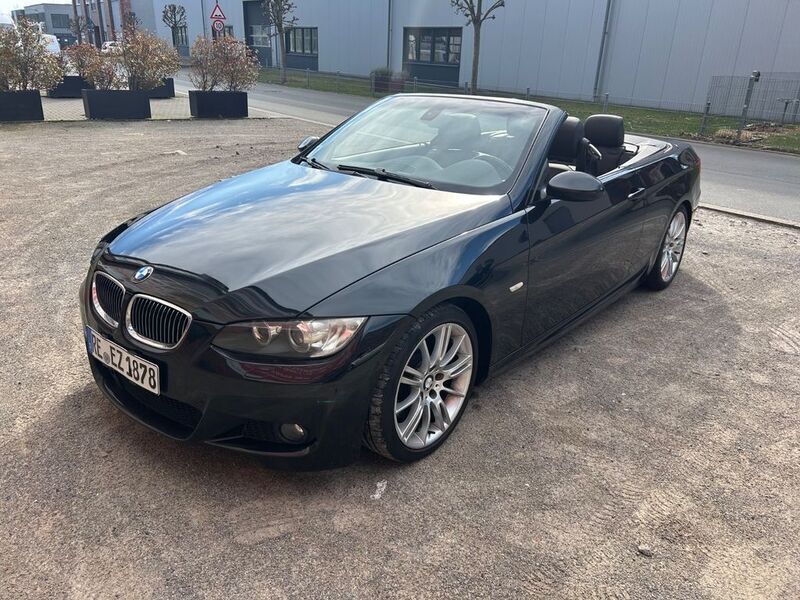 Schwarz Gebraucht 2009 BMW 330 Cabriolet M Sport Cabrio | 9.500 € - Bild 1/4