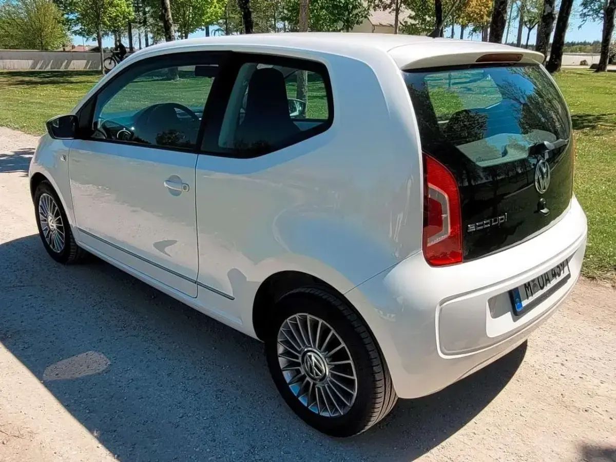 Używany VW up! 68 KM (50 kW) 2013 Biały Hatchback