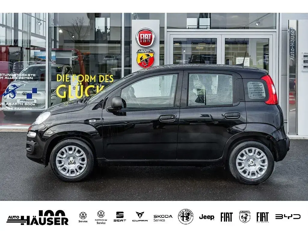 Neu Fiat Panda Icon 65 PS (47 kW) 2025 Schwarz Limousine