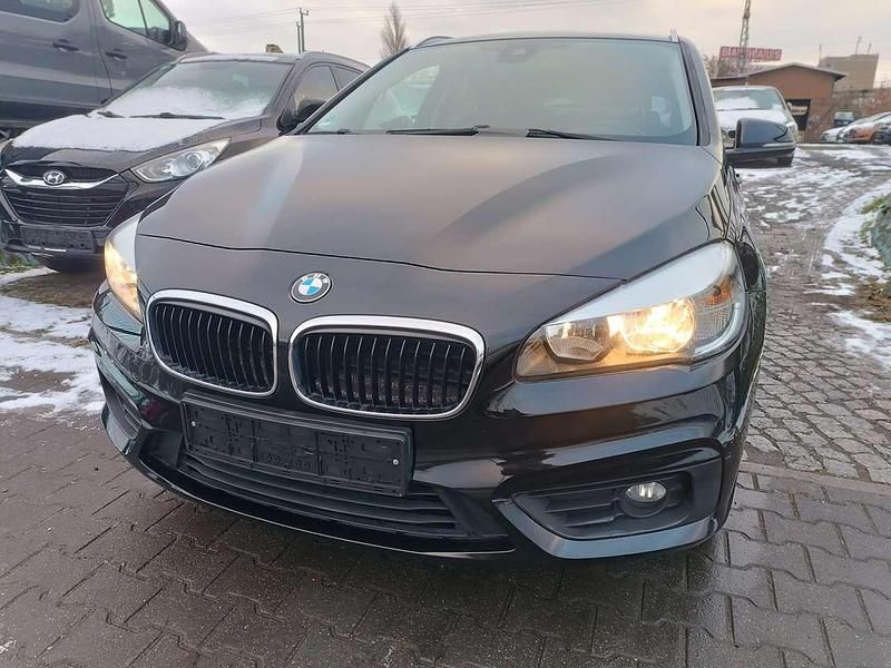 Gebraucht BMW 218 136 PS (100 kW) 2016 Schwarz Van / Kleinbus