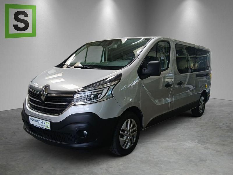 Gebraucht Renault Trafic Life 170 PS (125 kW) 2020 Grau Van / Kleinbus