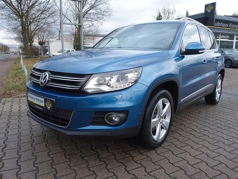 Blau Gebraucht 2015 VW Tiguan LOUNGE SUV | 14.980 € (Fairer Preis) - Bild 1/4