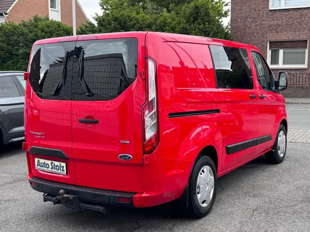 Gebraucht Ford Transit Custom Trend 105 PS (77 kW) 2018 Rot Van / Kleinbus