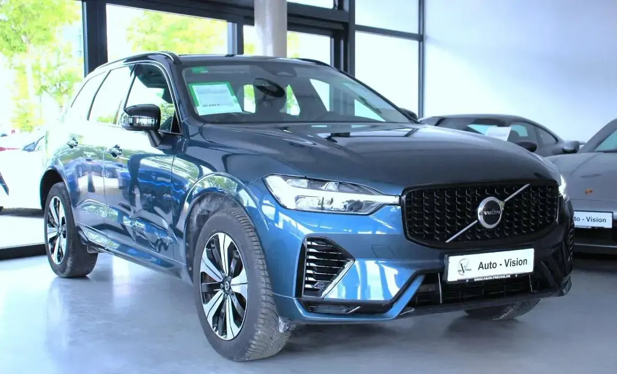 Gebraucht Volvo XC60 Plus 349 PS (256 kW) 2023 Blau SUV