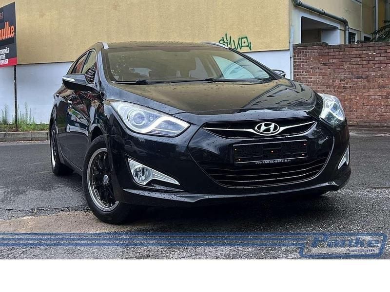 Schwarz Gebraucht 2014 Hyundai i40 Edition Kombi | 6.480 € (Guter Preis) - Bild 1/4