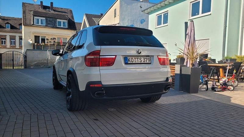 Gebraucht BMW X5 355 PS (261 kW) 2009 Weiß SUV