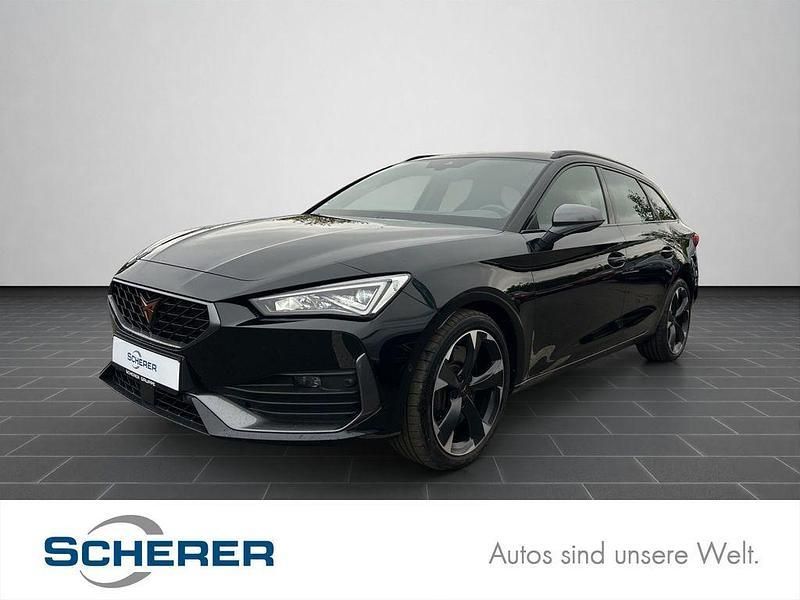 Midnight schwarz metallic Gebraucht 2023 Cupra Leon Kombi | 31.480 € (Fairer Preis) - Bild 1/4