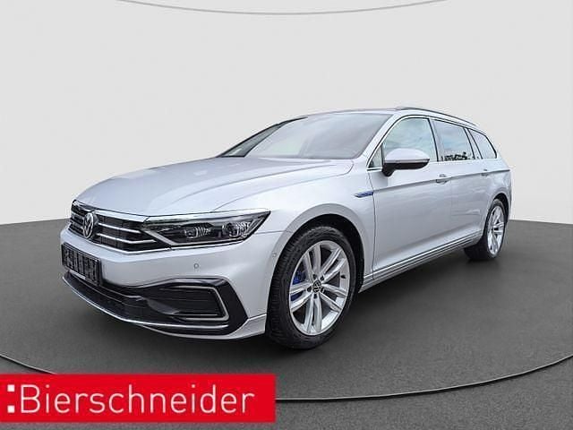 Silber Gebraucht 2021 VW Passat GTE Kombi | 21.789 € (Fairer Preis) - Bild 1/3
