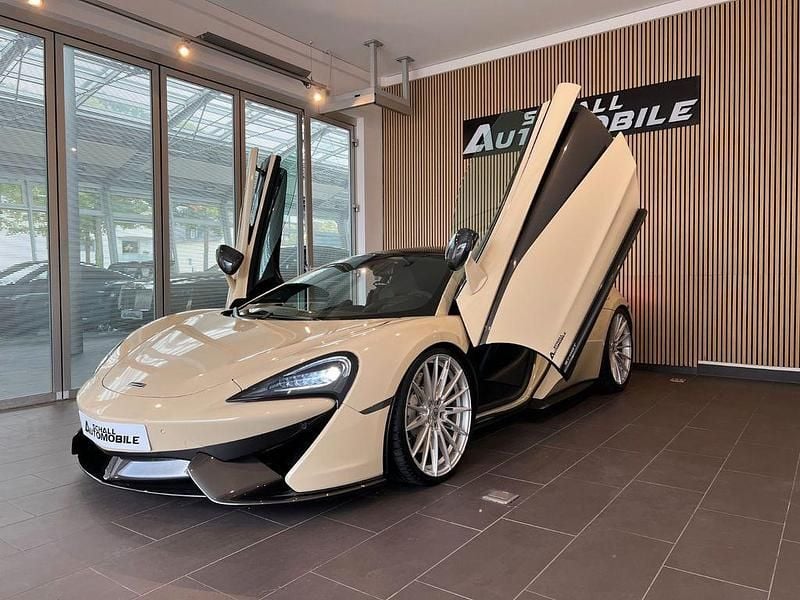 Gebraucht McLaren 570GT 570 PS (419 kW) 2016 Beige Coupé